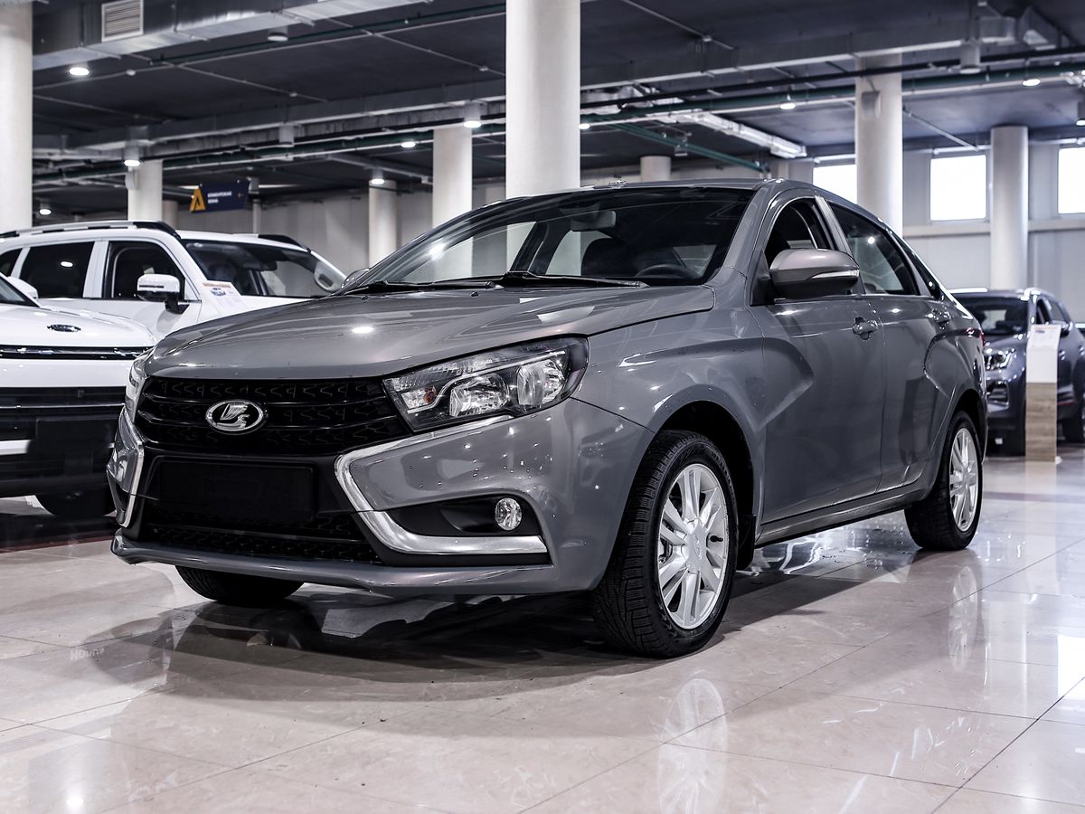 Купить Vesta с пробегом