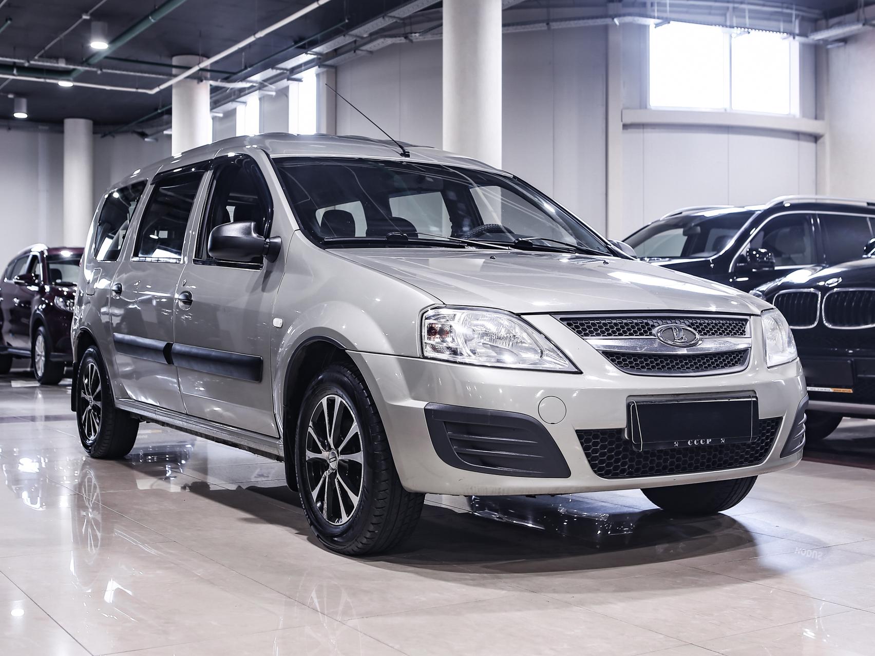 Купить Largus с пробегом