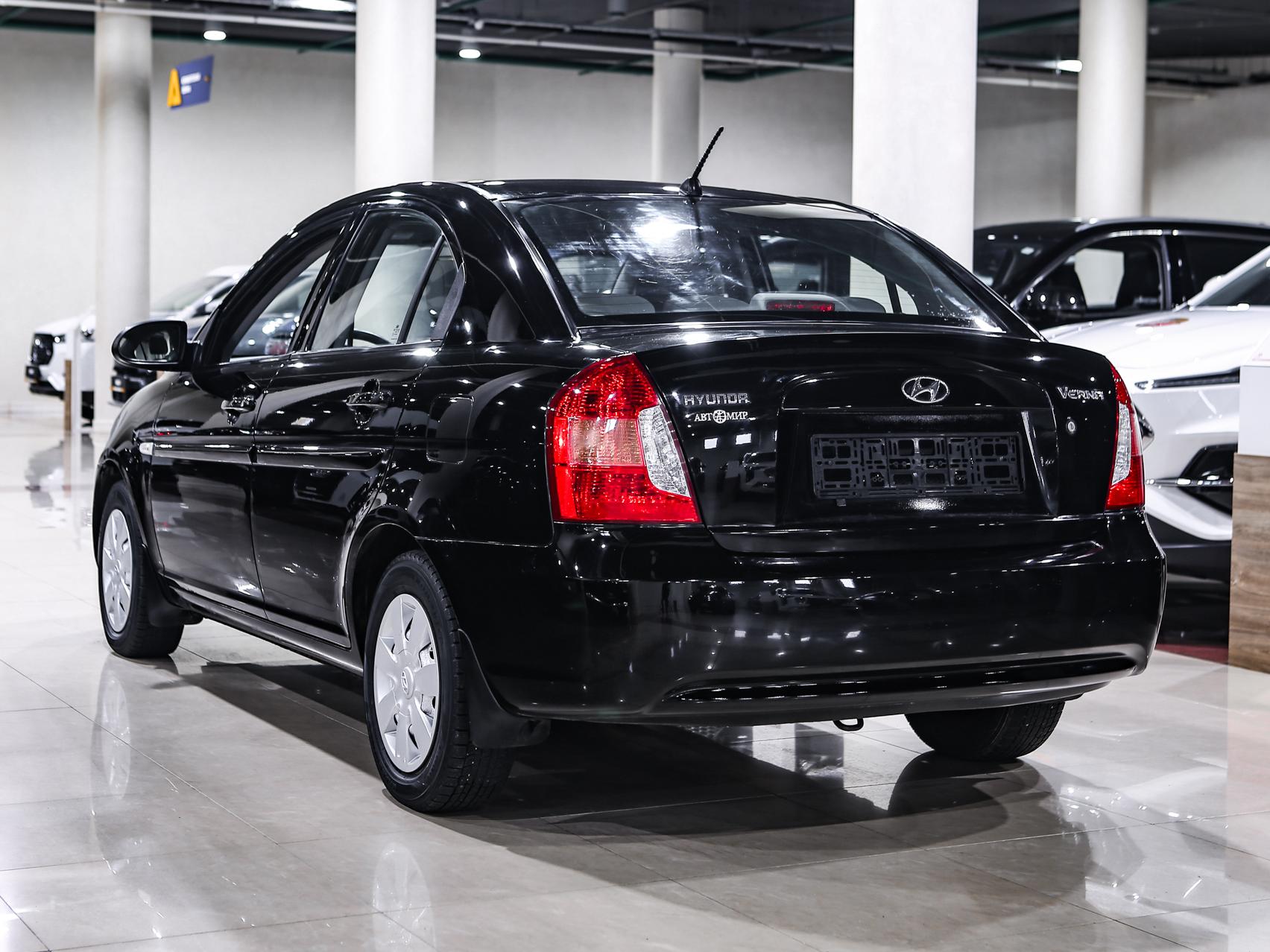 Купить Verna с пробегом