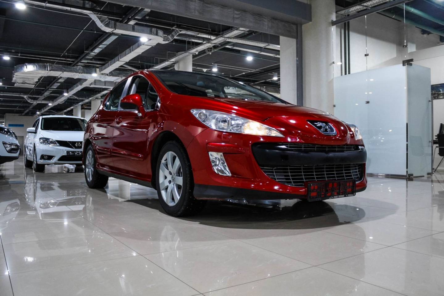 Купить 308 с пробегом